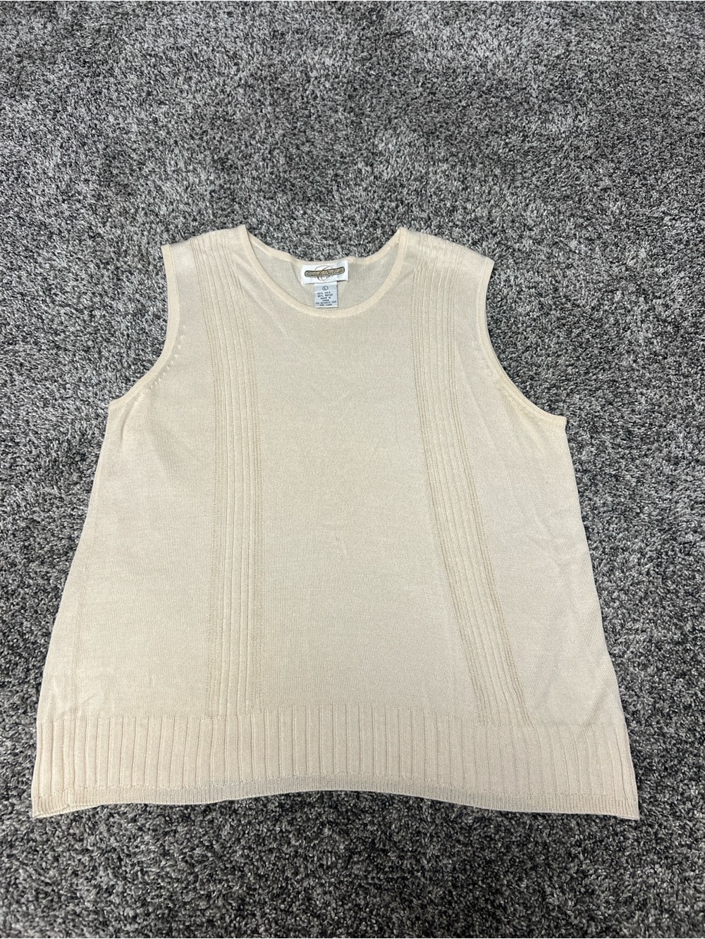 Cambridge Dry‎ Goods Beige Knit Top 75% Silk